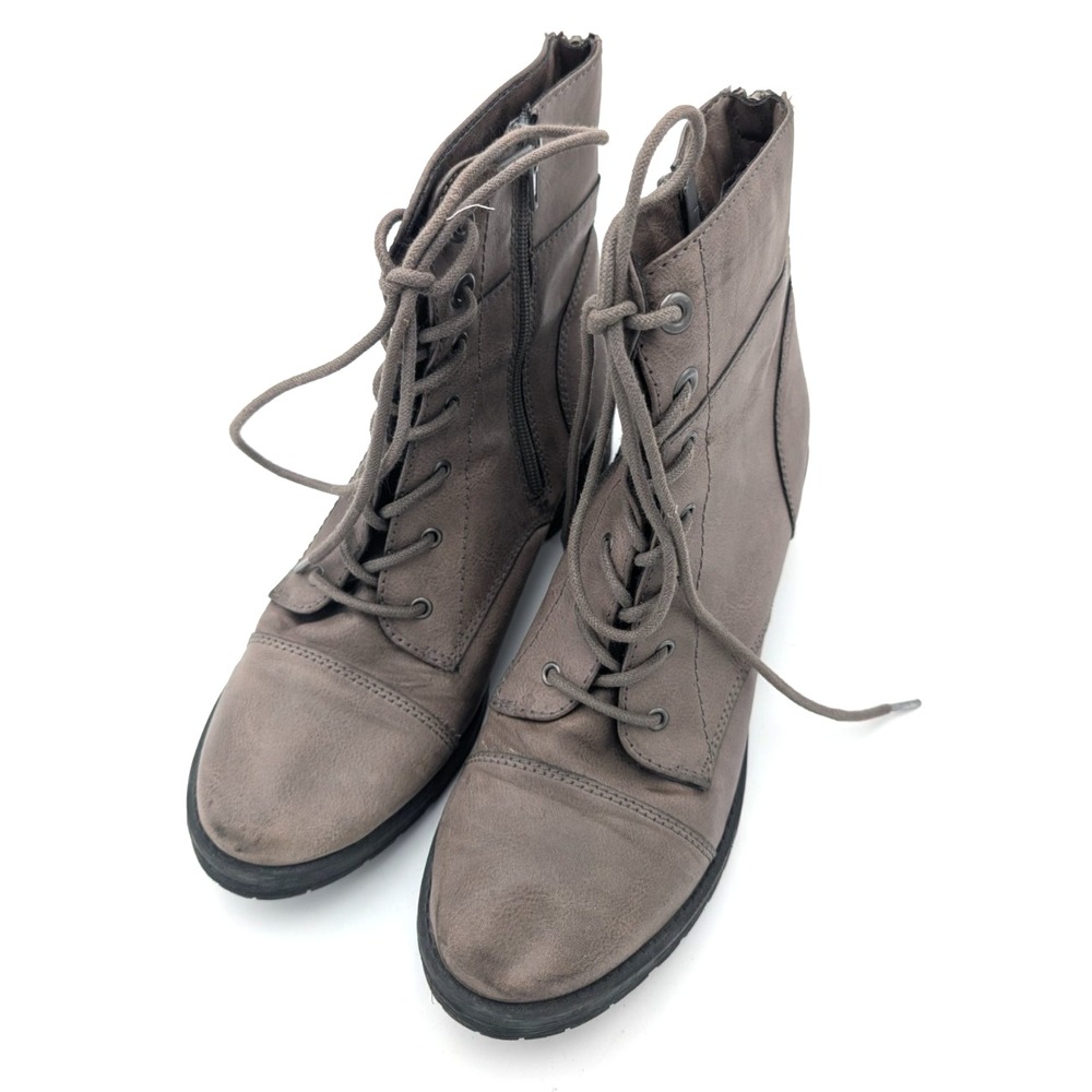 MAURICES Gray Womens Size 9 Side Zip Chelsea Boot